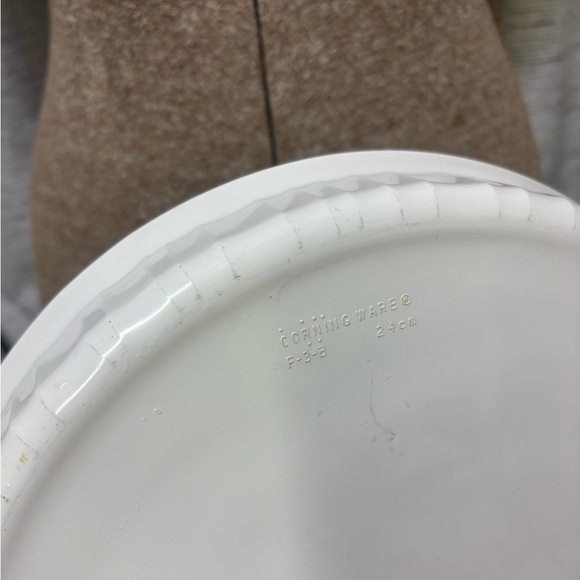 Corningware F-3-B. French Quiche 10” Round White Ceramic Dish - Picture 6 of 6